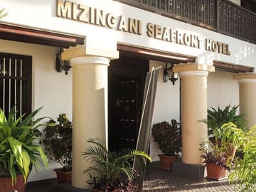 Zanzibar: 4 Days Unearthing the Forgotten Slave Routes