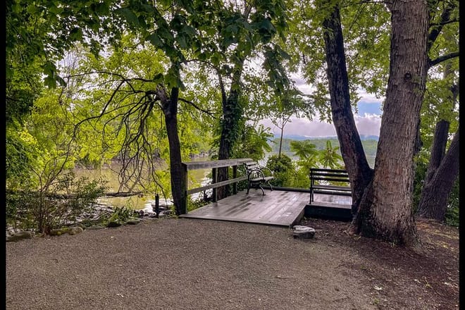 Hudson Valley Escape: Cold Spring & River Views Day Tour