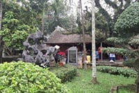 Hoa lu temple