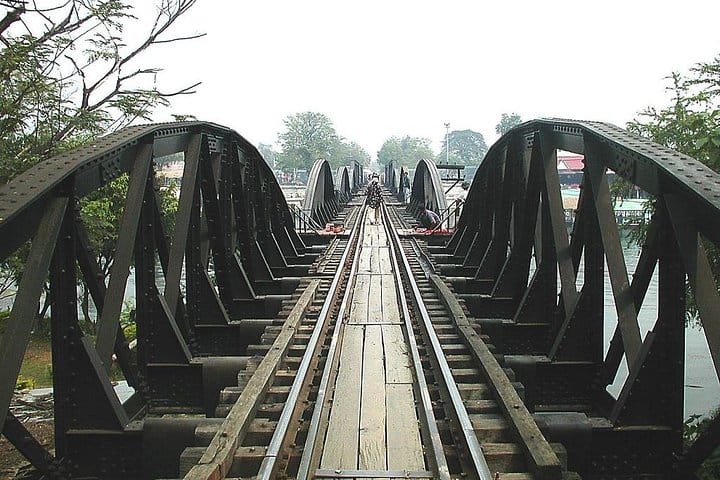 Exclusive Floating Market & River Kwai Private Experience 7