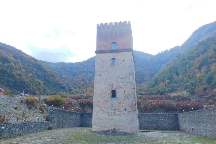 Sumuq qala-Sumug gala-Sheki tour-Gakh tour-Qax tour-Azerbaijan travel