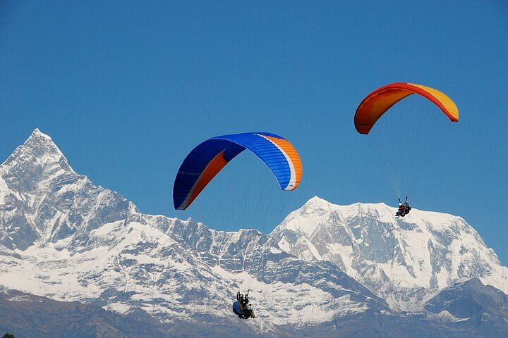 Thrilling Paragliding Adventure over Pokhara’s Stunning Himalayas