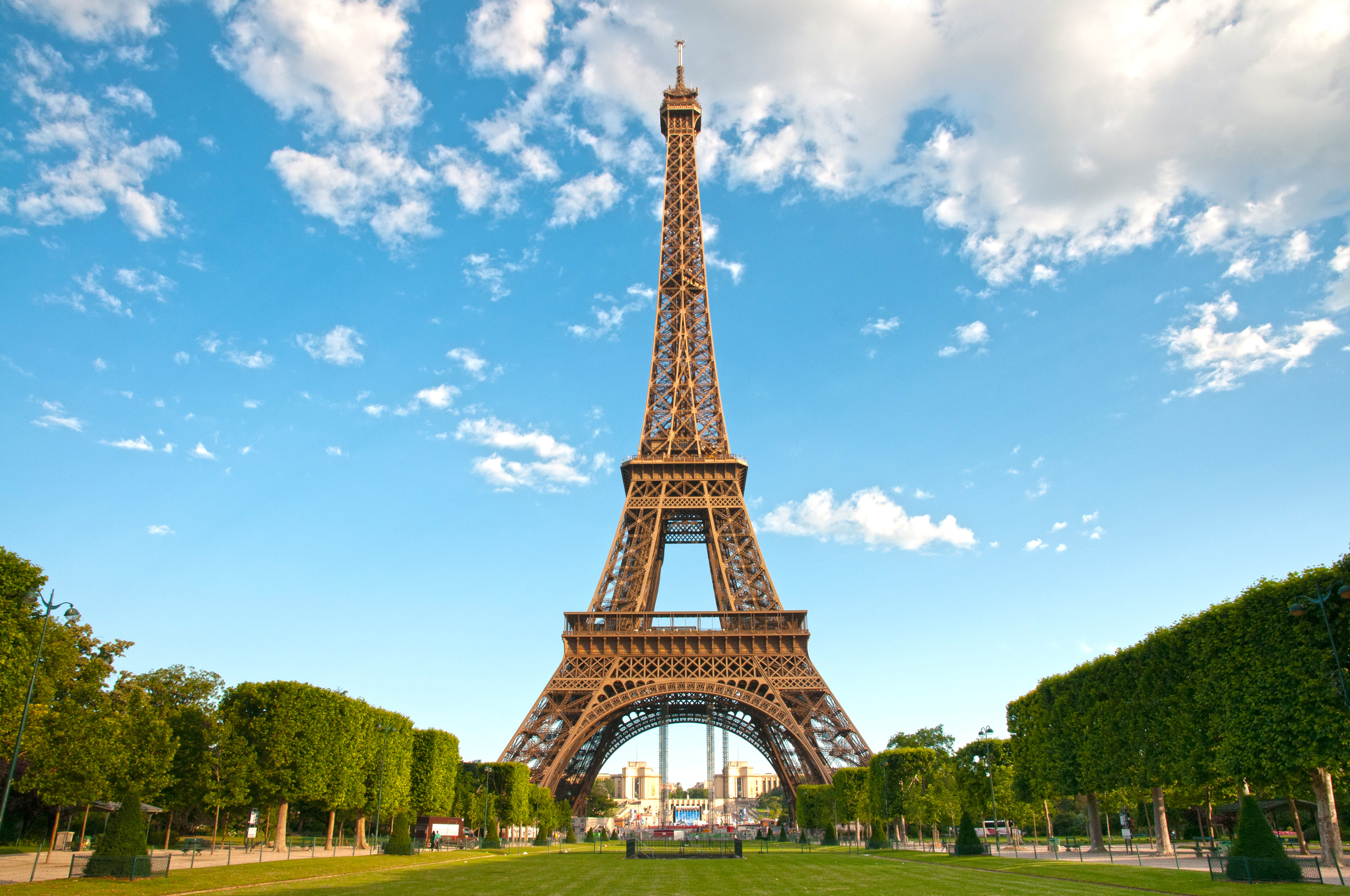 OT Breath-taking Paris Views With Fast-Track Entry Tickets To Eiffel Tower Including Summit
