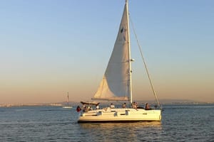 Lisbon Private Sailing Cruise, drink included (options: 2h, 3h, 4h, 6h or 8h)