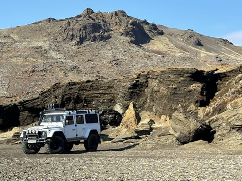 Super Jeep 4x4 Private Golden Circle Tour from Reykjavik, photo 4