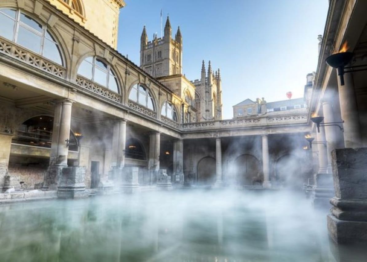 Stonehenge and Bath Guided Day Tour from London 2