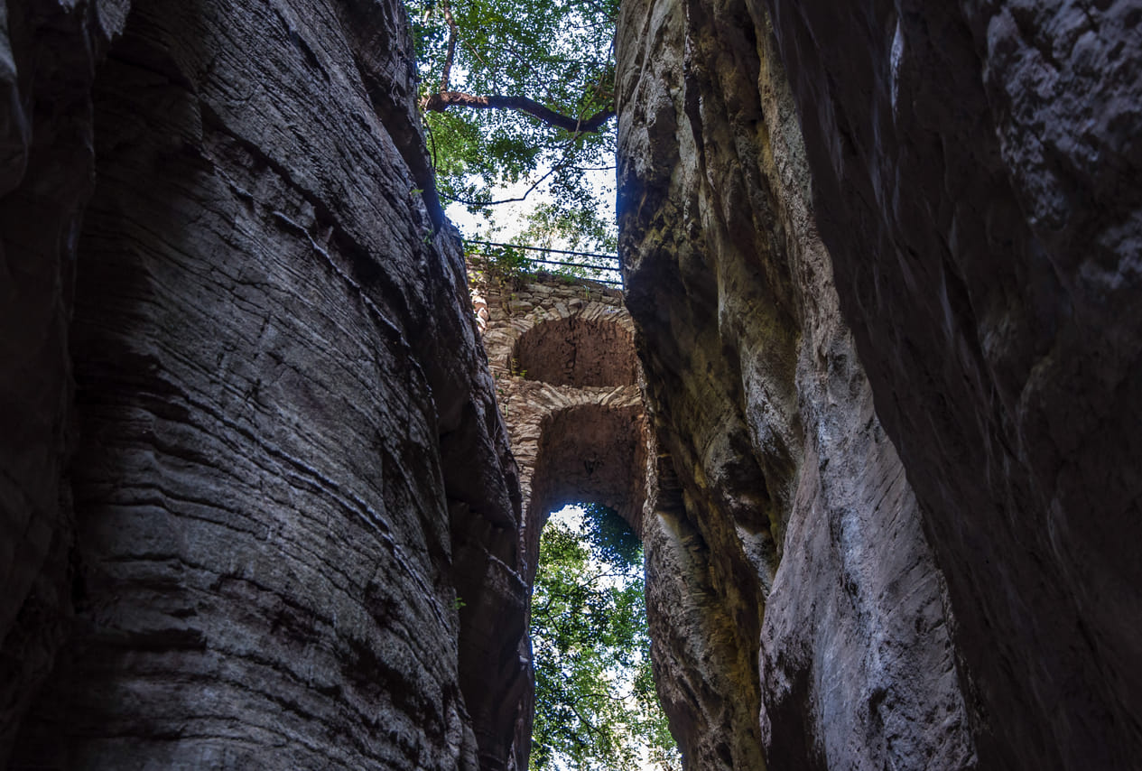 Hiking Ridomo Gorge 5