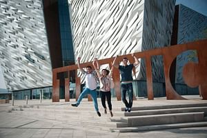Best of Northern Ireland including Titanic Experience tour from Dublin