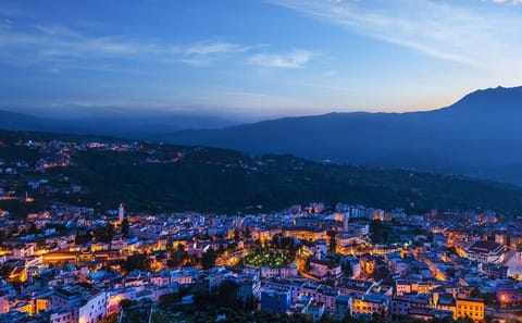 5-Day Luxury Tour of Chefchaouen and Fez from Tangier