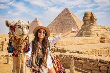 Luxury Giza Pyramids Tour with Breakfast and Camel Ride