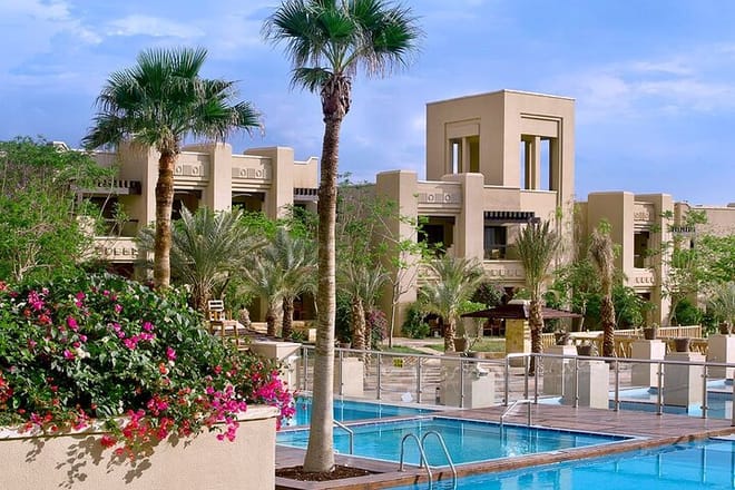 Dead Sea: Private Half-Day Tour Floating Experience from Amman 2