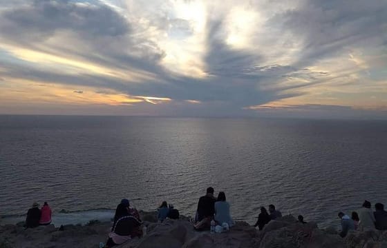 Private Custom Tour : Santorini Half day 5 hours ( morning or afternoon )