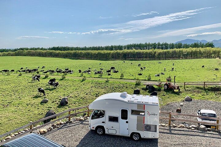 北海道アドベンチャーの高級キャンピングカーレンタル