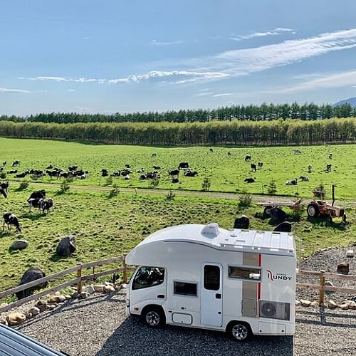 北海道アドベンチャーの高級キャンピングカーレンタル