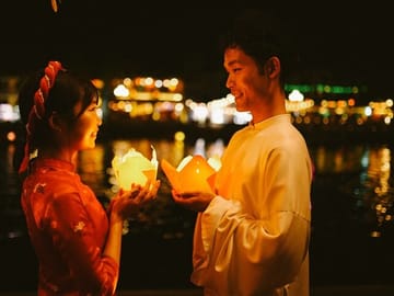 Hoi An Lantern Shop and River Boat Photoshoot Experience