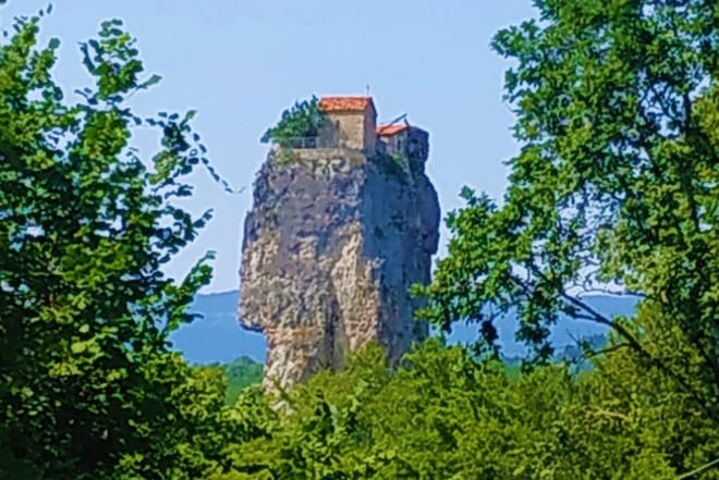Imereti Tour: History, Caves & Scenic Wonders photo 2
