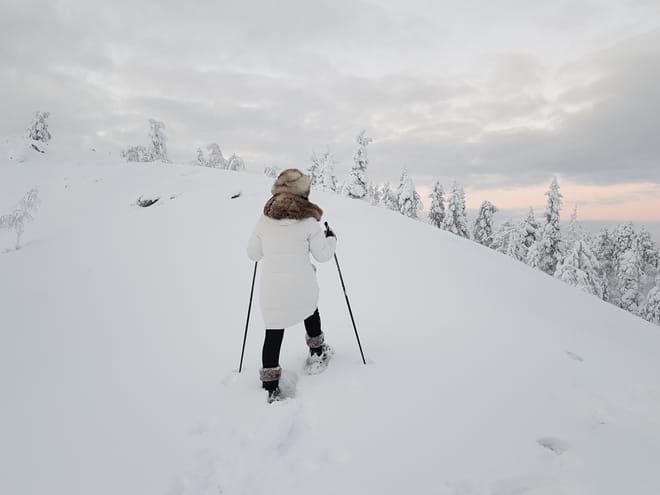 Discover Secrets of Lappish Nature – Snowshoe Experience 10
