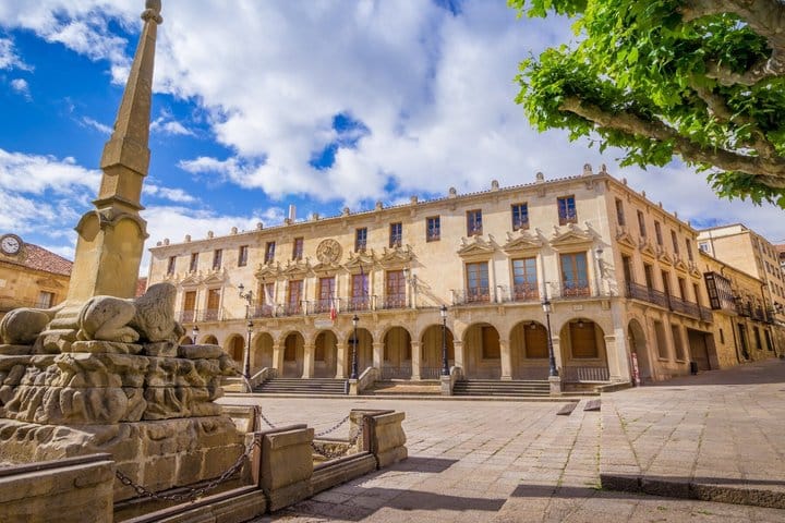 TOP Soria : Private Guided Tour with your mobile 2