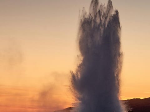 Golden Circle 4x4 Super Jeep Evening Tour: Midnight Sun Adventure, photo 4