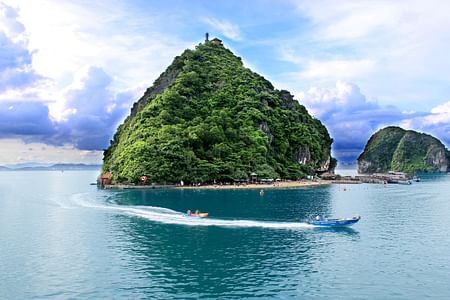 Apricot Cruise in Halong Bay: Stunning Views, Kayaking & Local Culture