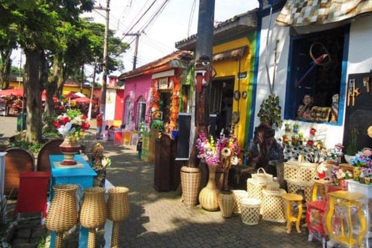 Historical Town of Embu Das Artes – Art Galleries, Artisan Shops, Handicraft