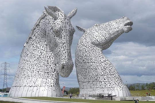 Day Trip to Falkirk to Visit the World-Famous Kelpies and Falkirk Wheel