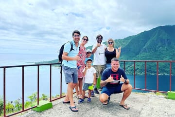 4x4 Safari Tour with Private Swing Viewpoint in Moorea