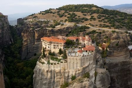 7 Days Private Tour: Meteora - Ioannina - Thessaloniki - Litochoro & Delphi