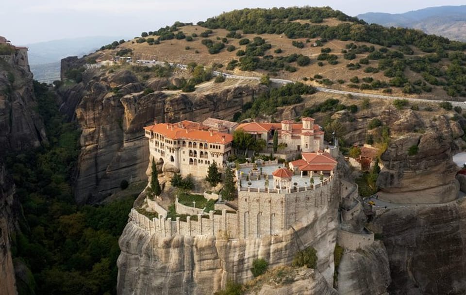 7 Days Private Tour: Meteora – Ioannina – Thessaloniki – Litochoro & Delphi
