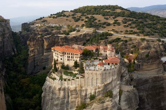 7 Days Private Tour: Meteora - Ioannina - Thessaloniki - Litochoro & Delphi