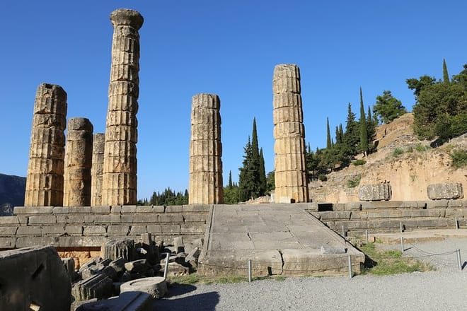 2 Days Private Tour: Delphi - Mycenae & Corinth  3
