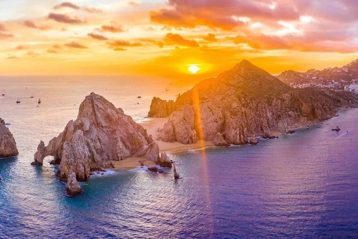 Cabo San Lucas Sunset Cruise Live Mariachi, Dance and Open Bar 3