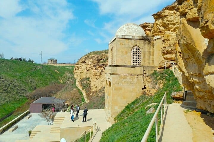 Diribaba mauseloum-Shamakhi tour-azerbaijan tour-baku tour-pilgrime tour-sufism