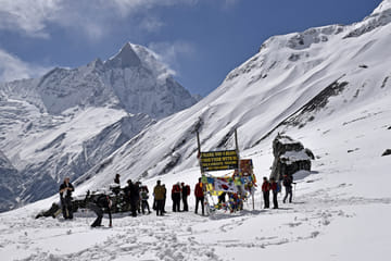 Mountain Flight to Annapurna Base Camp & Pokhara – Helicopter Tour