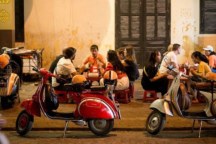 Hoi An Night Foodie Tour: Vintage Vespa Adventure & Local Delights