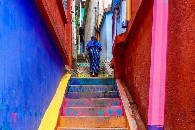 Santa Catarina Palopo Colored streets