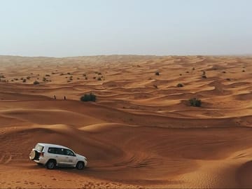 3-Day Tour: Edge of the World, City tour and Red Sand from Riyadh