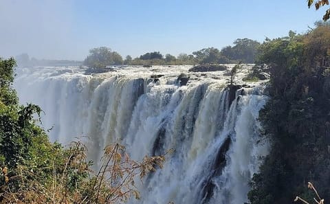Victoria Falls Private Guided Tour from Zimbabwe and Zambia