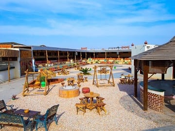 Desert Adventure Safari with Dinner and Show in Hurghada