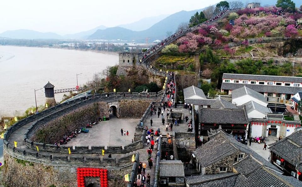 Day Trip to Jiangnan Great Wall from Shanghai by Bullet Train
