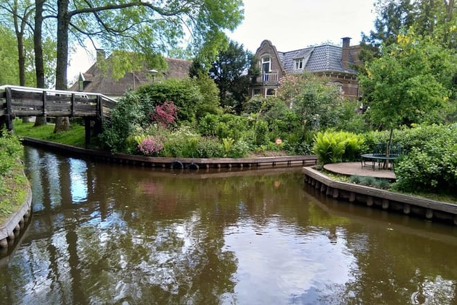 Giethoorn and Enclosing Dike Private Day Tour from Amsterdam 5