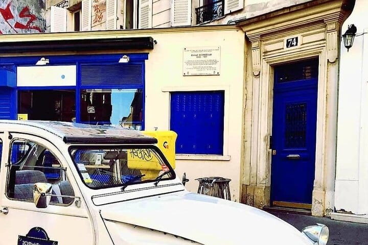 3 Hours Paris Private Vintage Car Tour with CDG Airport Transfers 6
