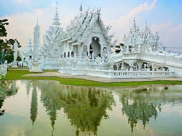 From Chiang Mai: White Temple & Golden Triangle Day Trip