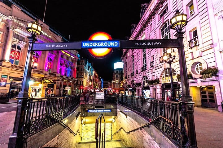 Full Day Traditional Private London Tour with Car/Black Cab/SUV/Van/Coach 3