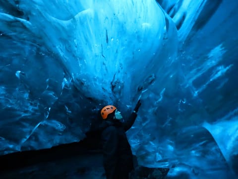 Jokulsarlon Glacier Lagoon, Diamond Beach & Blue Ice Cave from Hornafjörður Airport Small Group Tour, photo 2