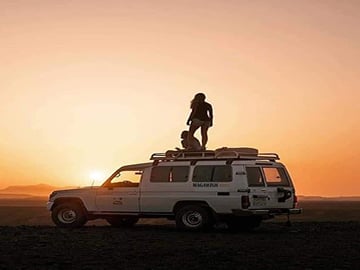 Hurghada Super Safari Quad Biking, Bedouin Dinner & Shows