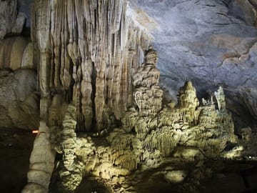Full-Day Historical and Scenic Tour to Phong Nha Cave from Hue