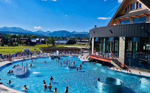 Chochołowskie Thermal Baths: Skip-the-Line Entry with Host