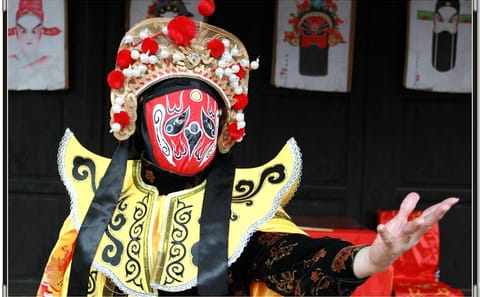 Sichuan Opera Performance Ticket in Chengdu with Reserved Seating