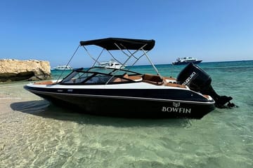 Private Speedboat and Snorkeling Tour to Hula Hula Island in Hurghada